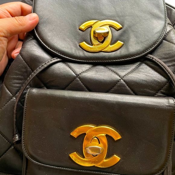 Vintage Authentic Chanel backpack CC logo - Picture 12 of 12